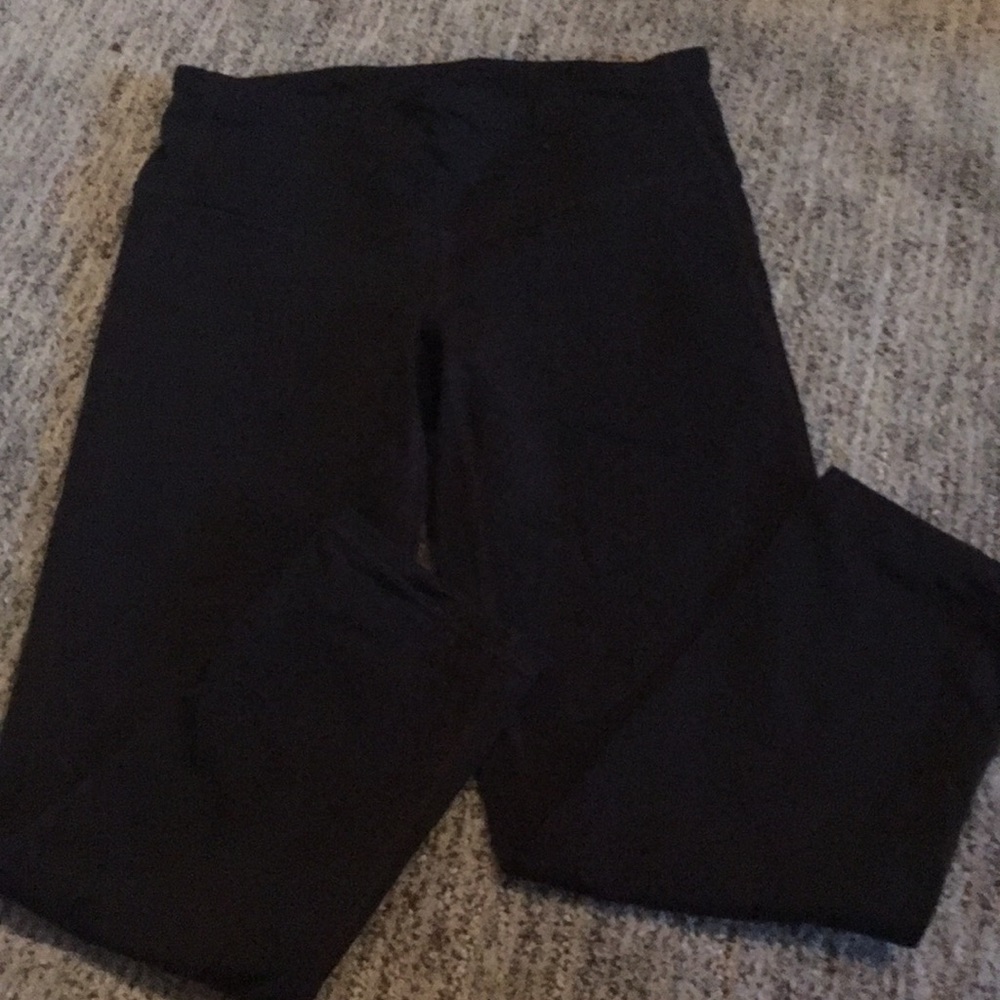 Athleta Black crops